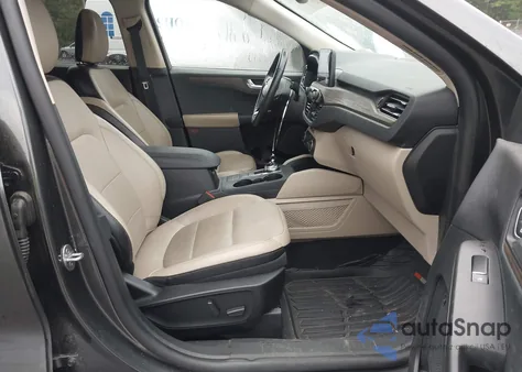 2020 Ford Escape Titanium из США, поврежденный, VIN 1FMCU9J90LUA58637